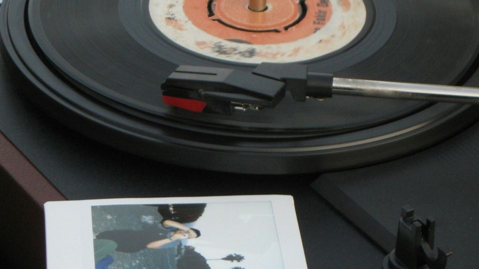 Kütahya Plak Alan Yerler, Plak Alan Yerler Kütahya, Kütahya Antika Plak Alanlar, Eski Plak Alan Yerler Kütahya, Kütahya Nostalji Plak Alan Yerler